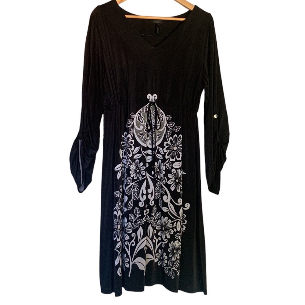 The perfect day to night dress. Always looks fresh and never wrinkles.